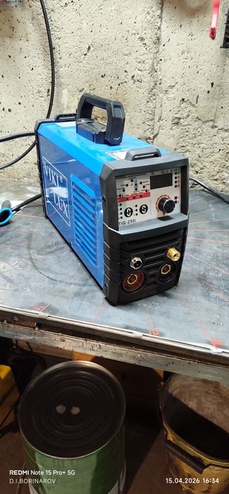 Електрожен инверторен VikiLux TIG/MMA 250I PROFI blue с аргон