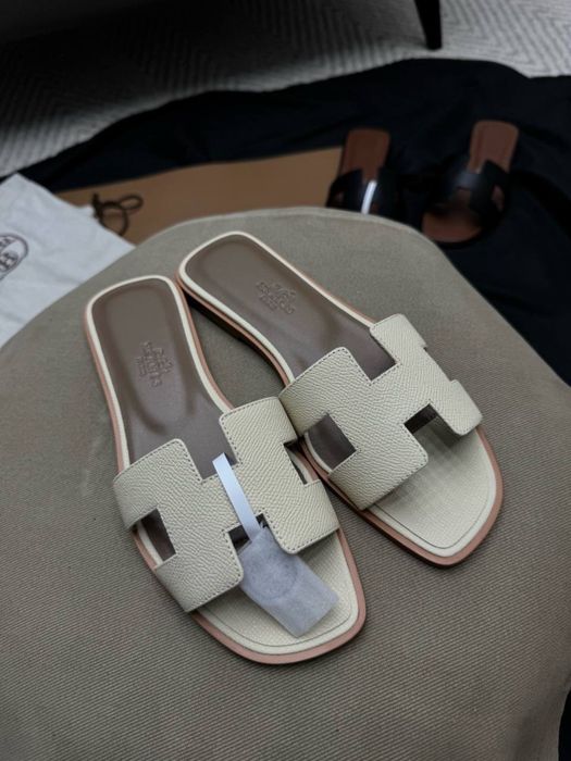 Papuci Hermes Oran
