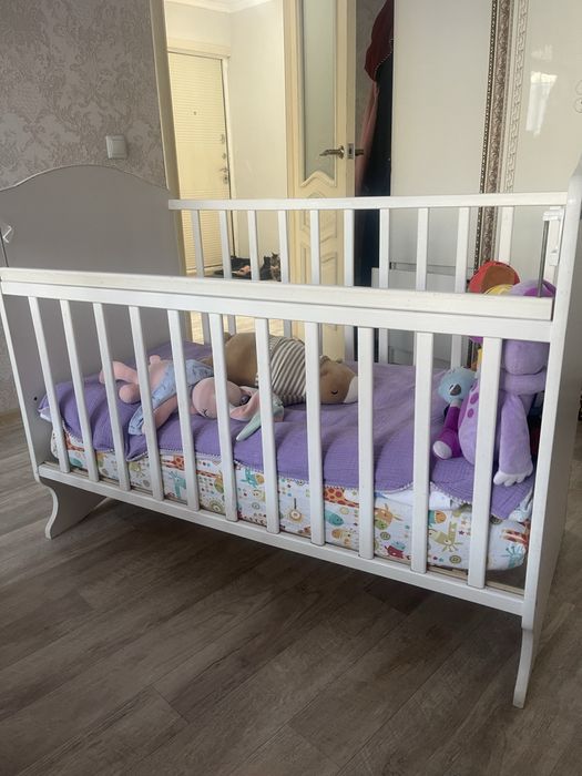 Продам детскую кроватку