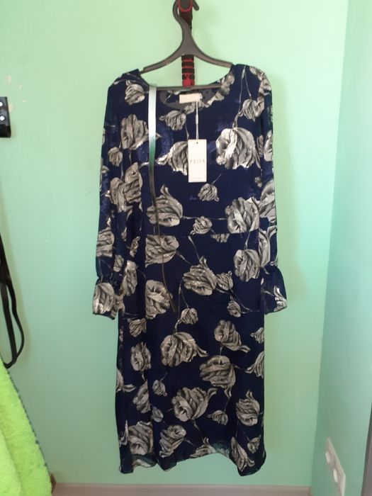 Продам платье женское