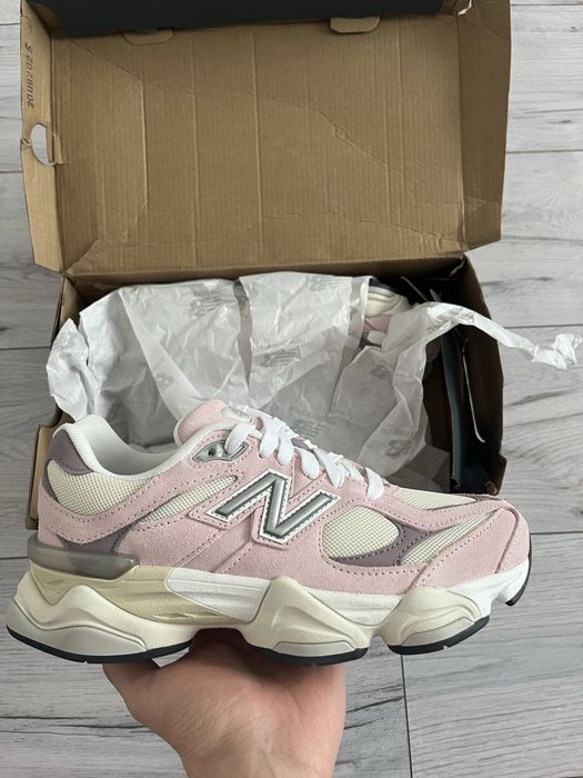 New Balance 9060 Rose Sugar