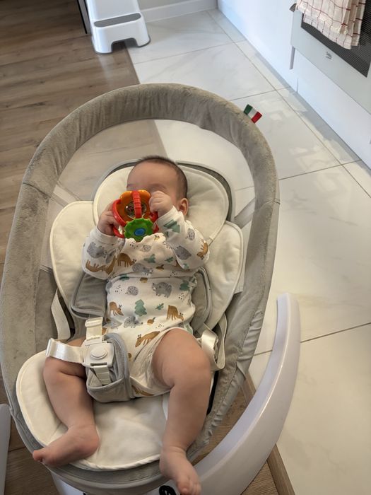 Шезлонг для малыша