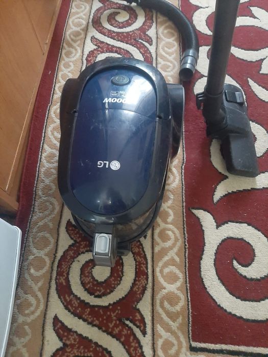 Продам пылесо LG
