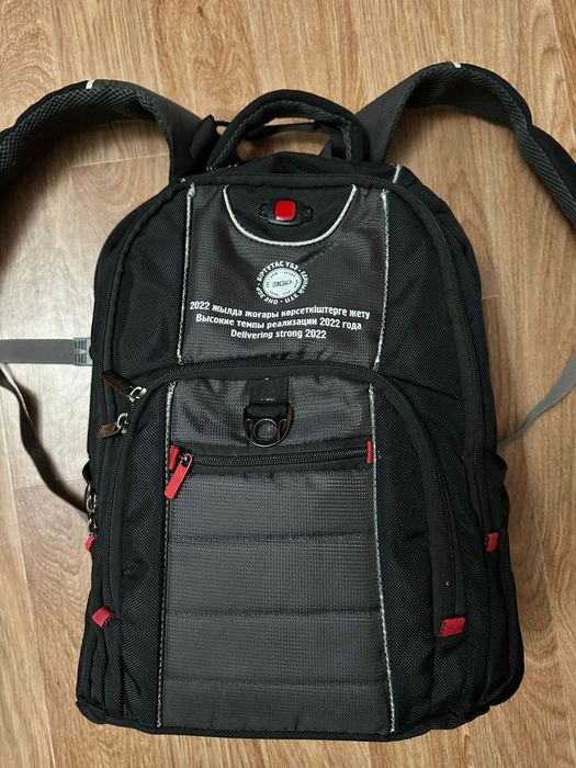 Фирменный рюкзак бу