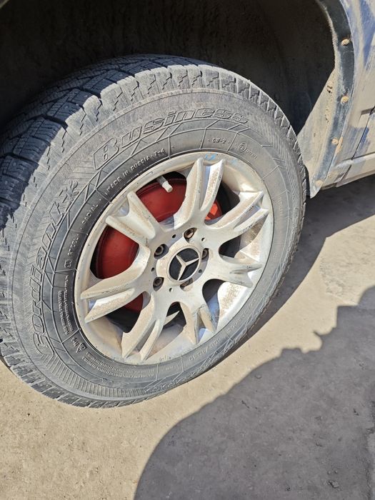 Резина с дисками на бус т4. Mersedes