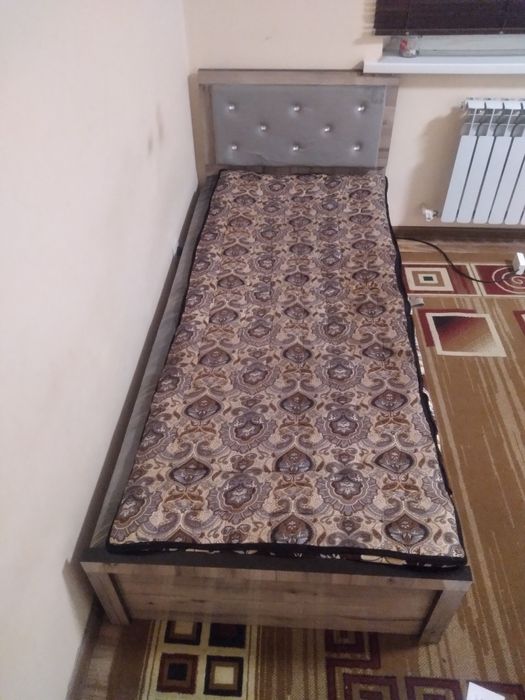 Кровать для спальни