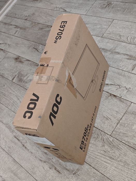 Монитор в отличном состоянии 19"