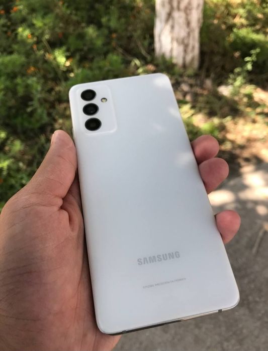 Samsung Galaxy A82 5G  Ekran: Snapdragon 865 plus