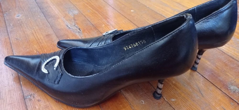 Дамски официални обувки с токче номер 39