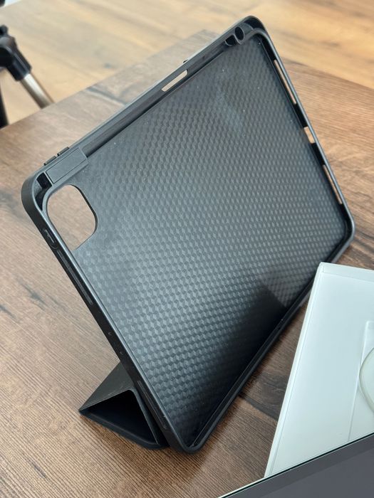iPad Pro 11" (3rd gen) 2TB като НОВ