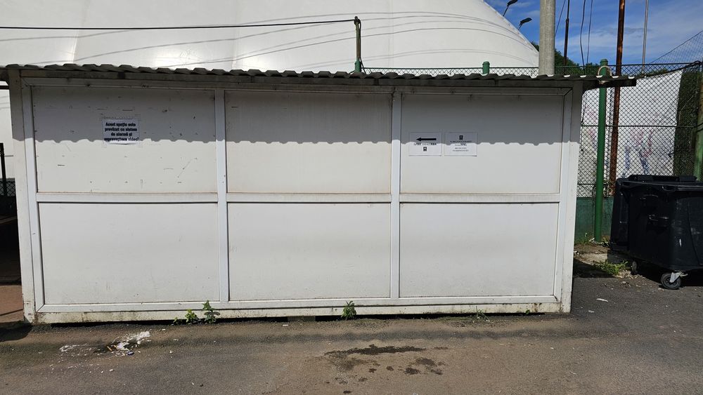 Vand chiosc termopan pt relocare