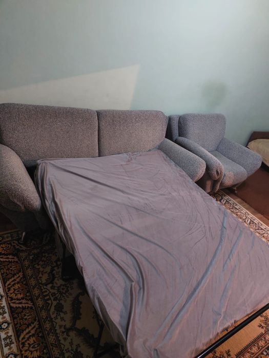 Продам Диван и 2 кресла