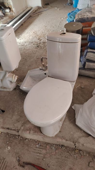 2 Унитаз 1 раковина жақсы жағдайда