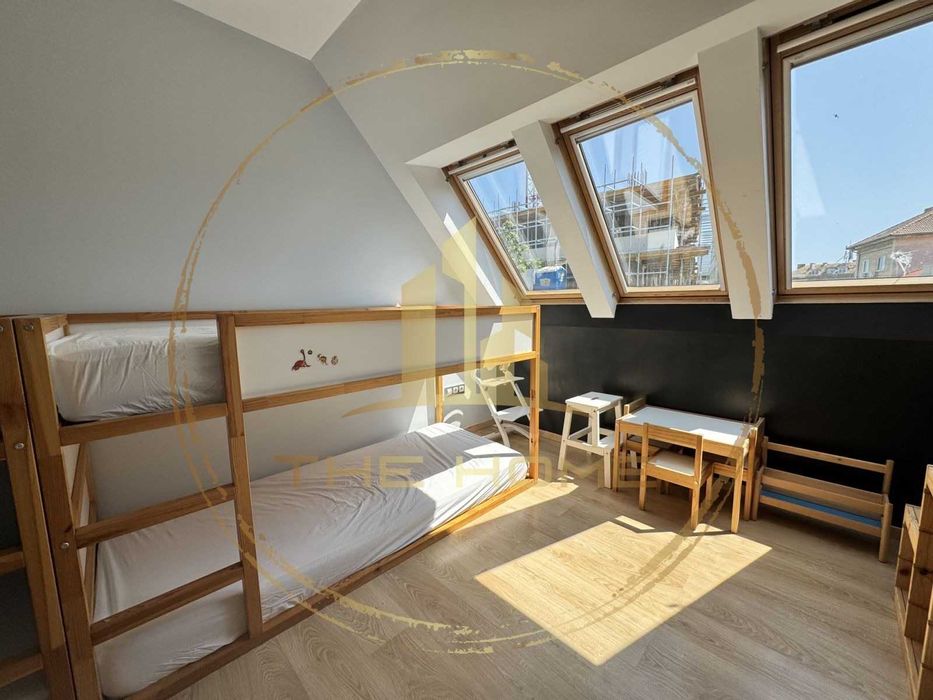 Дава се под наем Тристаен апартамент в Варна, Гръцка махала - 110 кв.м за 950 € - Снимка #4