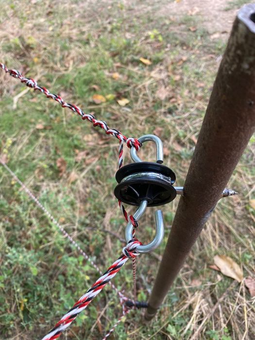 Електропастир комплект с фотоволтаичен панел и контролер.