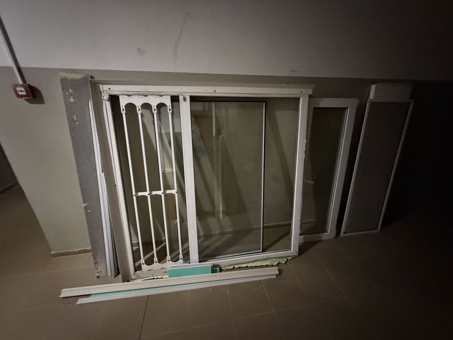 Продам пластиковое окно 148х152 Б/У