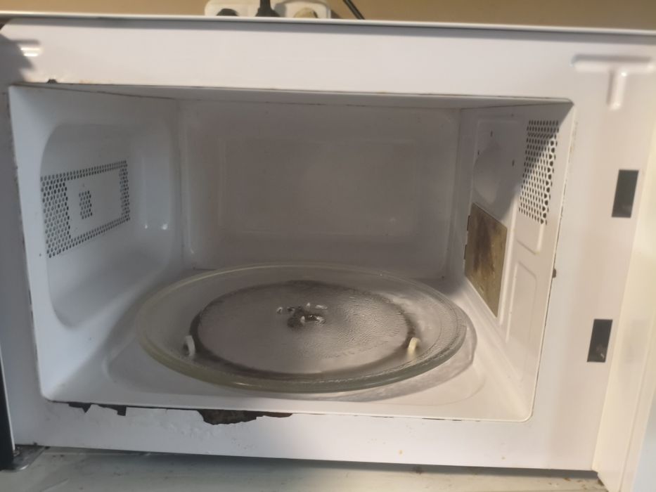 Микроволновая печь продам