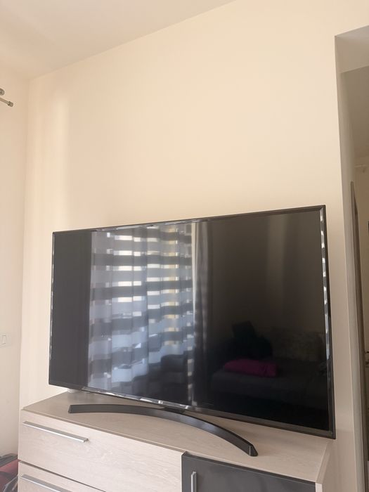 Vand TV LG UHD Smart