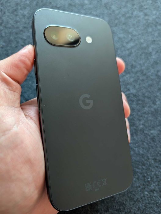 Google Pixel 9a 8/128GB + 2 калъфа
