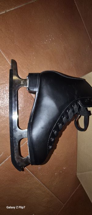 Patine gheata masura 33