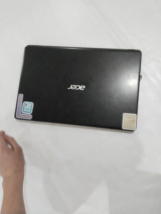 Продаю ноутбук acer aspire 3
