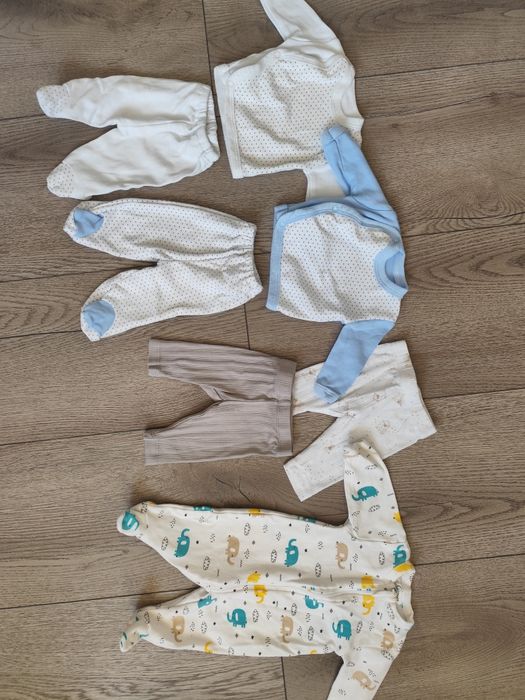 Бебешки дрехи 0-3/лот за 10евро