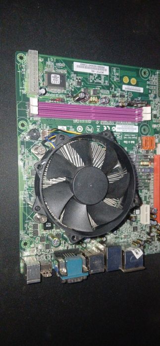 Placa de baza Socket 775 + Procesor Intel Pentium Dual-Core E5200 2.50Ghz