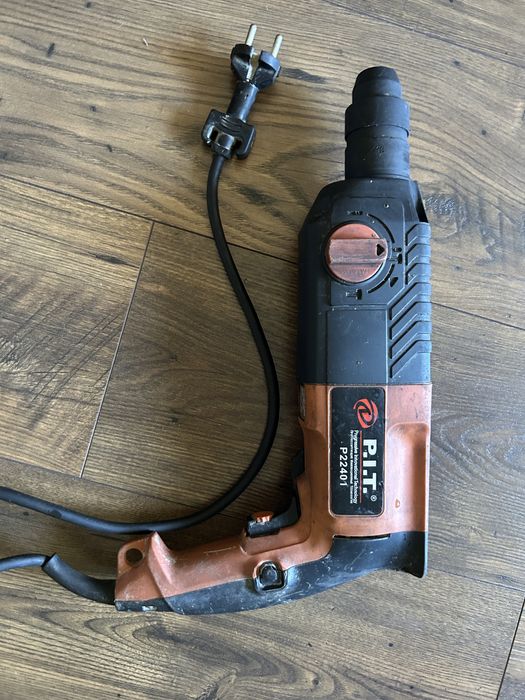 Перфоратор pit 22401 в отличном состоянии