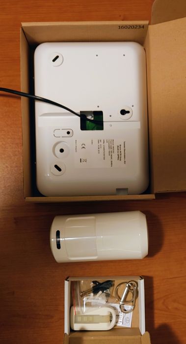 Комплект аларма: Безжична система Teletek BRAVO INT, Li Ion дом, офис