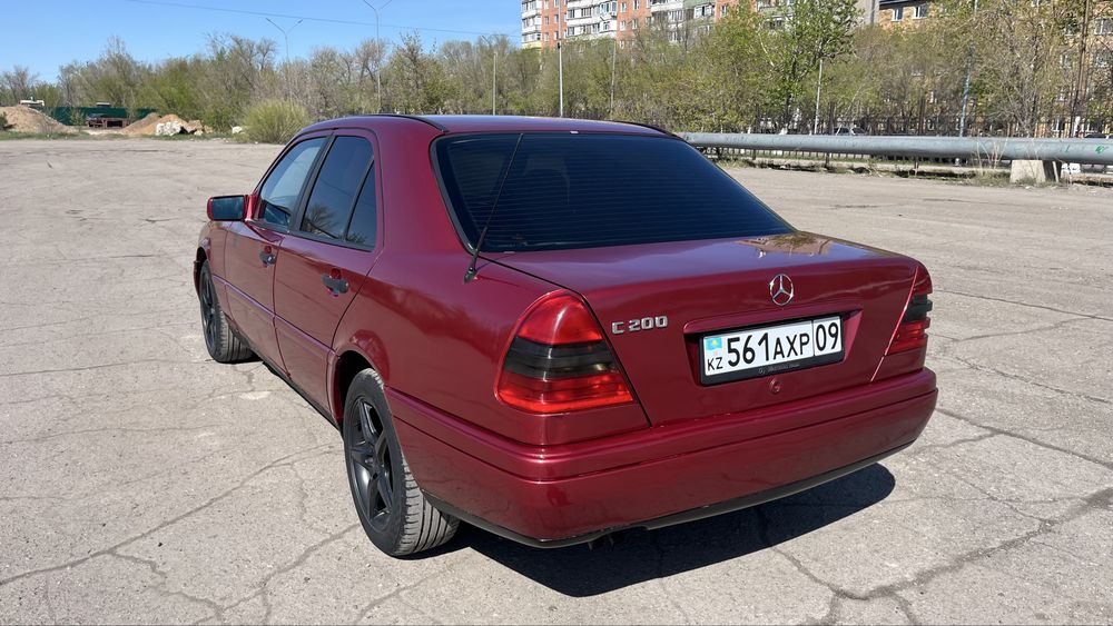 Срочна Мерседес W202