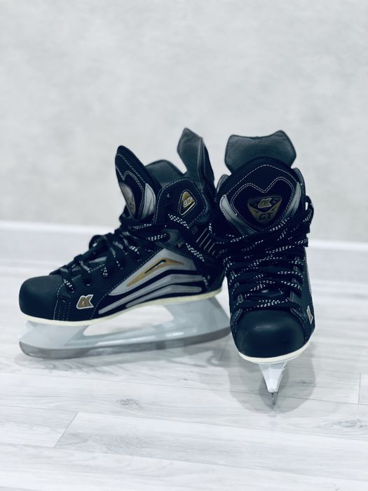 Коньки Senator 42 размер