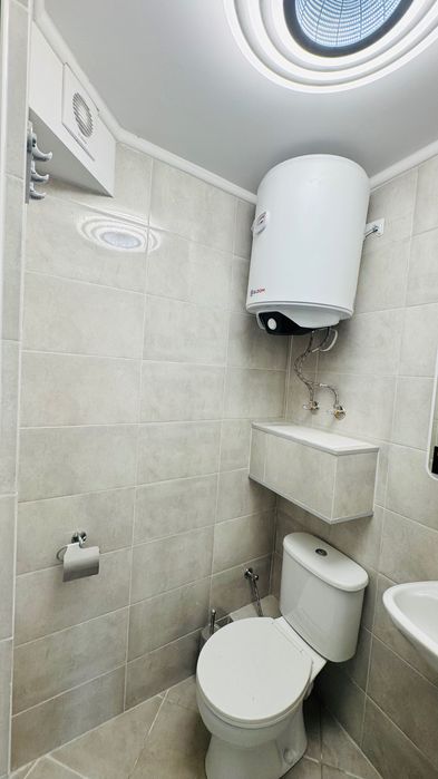 Отдава под наем помещение със статут гараж 29,5 м.кв. София Прощад Папа Йоан Павел II N 3