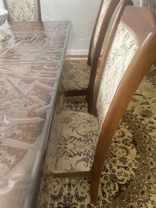 Продам стол со стулями