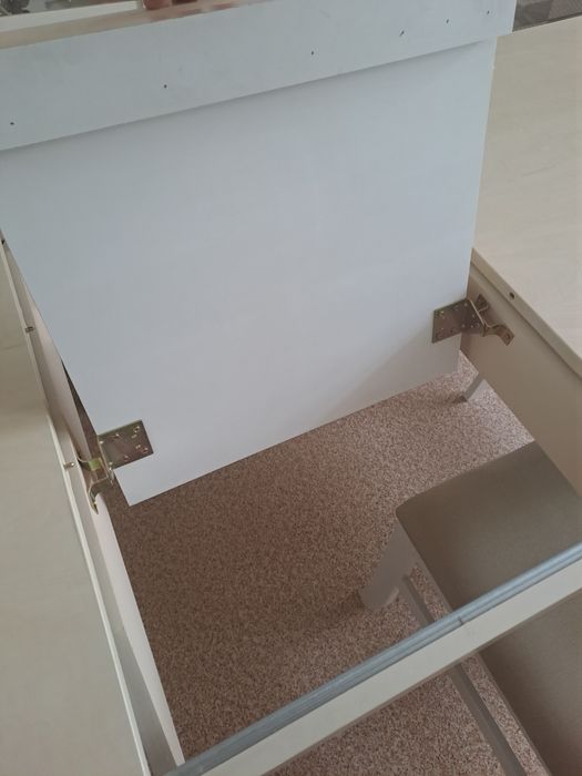 Продам стол со стульями