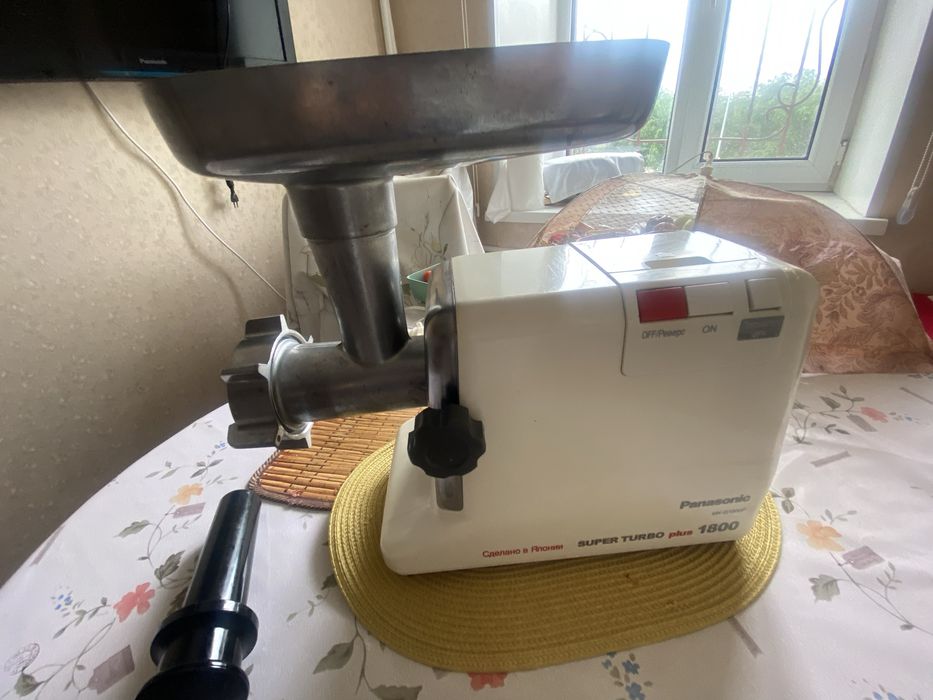 Мясорубка новая мощь 1500