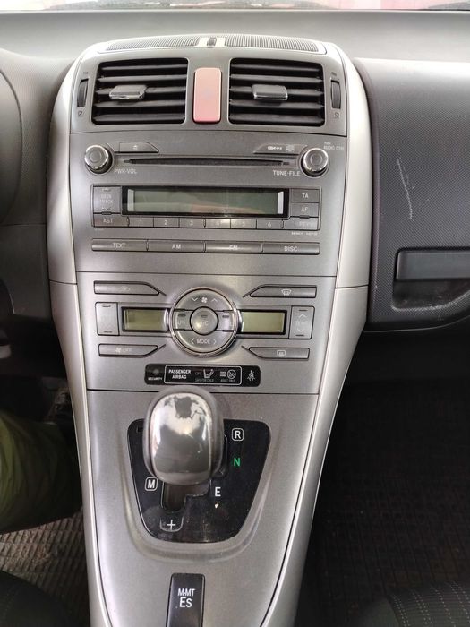 Toyota Auris 1.4 diesel automata