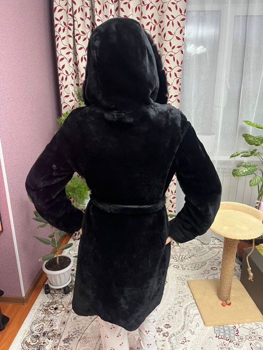 Продам шубу мутон отделка норка