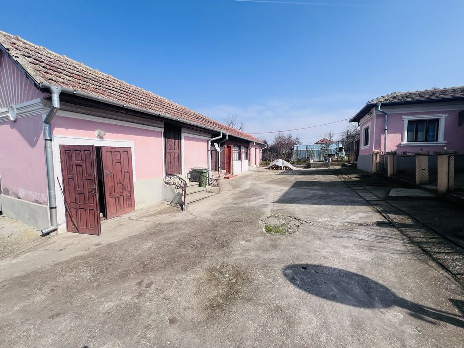 Casă Pătulele 2 proprietăți  SCHIMB CU APARTAMENT