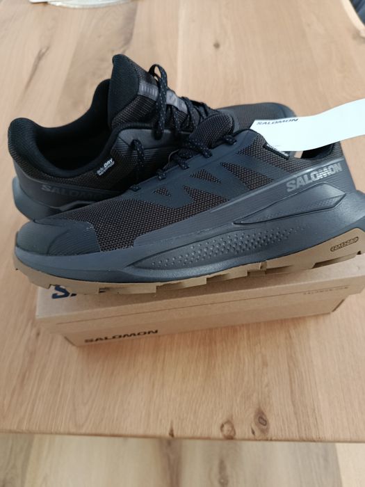 Pantofi drumeție Salomon waterproof noi cu eticheta