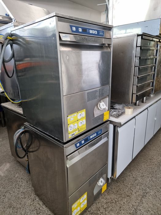 Подбарови съдомиялни електролукс 2017г 1600лв