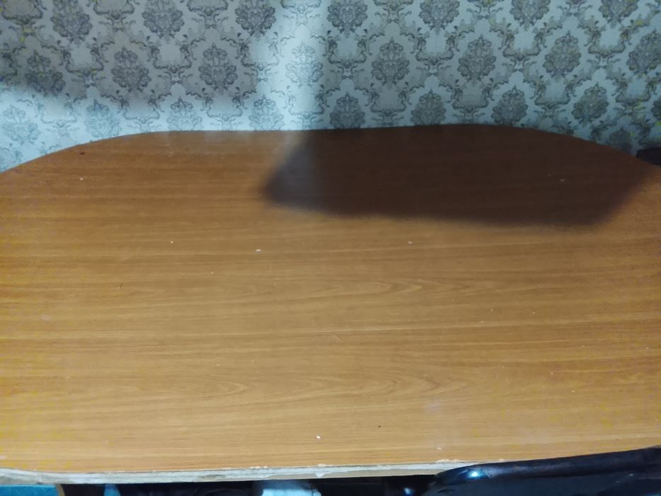 Продам огромный стол