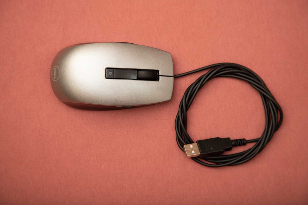 4 Mouse-uri cu fir USB