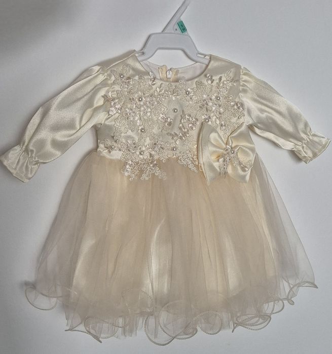 Stet botez fetita (rochita, paltonas, turban) nou pt. 3-6 luni