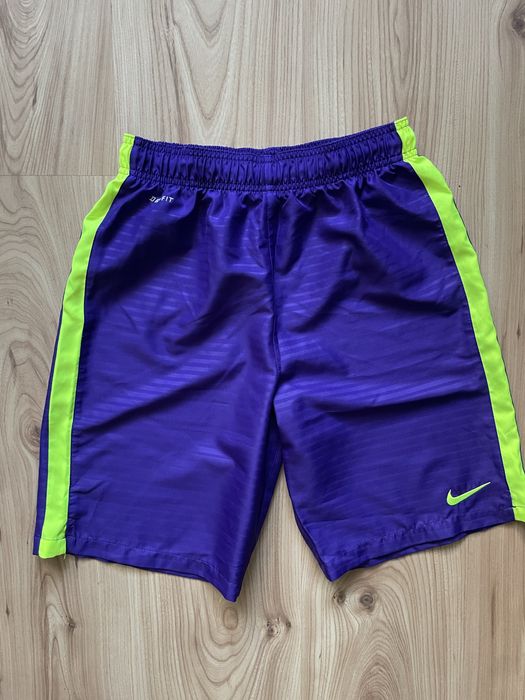 NIKE / мъжки къс спортен панталон XS