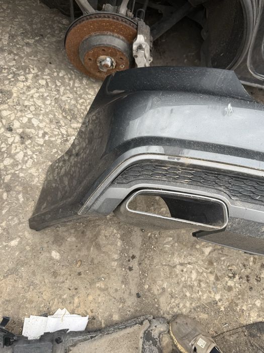Задна Sline броня за Audi A7 4g8 C7 Ауди А7 Facelift 6 отвора