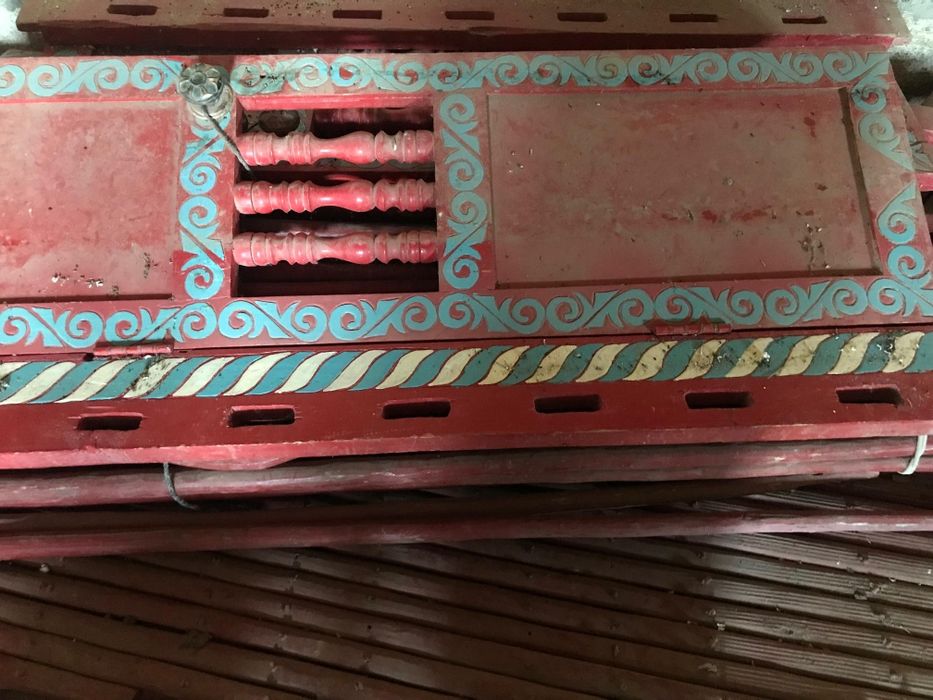 Ағаш үй сатамын халайық