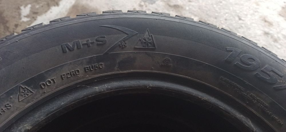Продам Зимние шины б/у