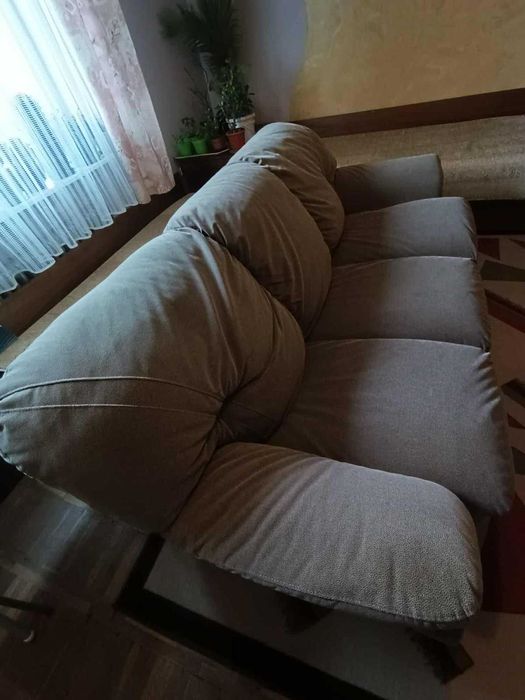 Разтегателен диван- отлично състояние