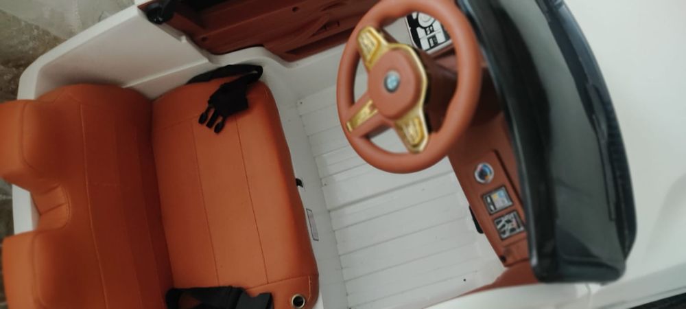 Детский электромобиль BMW