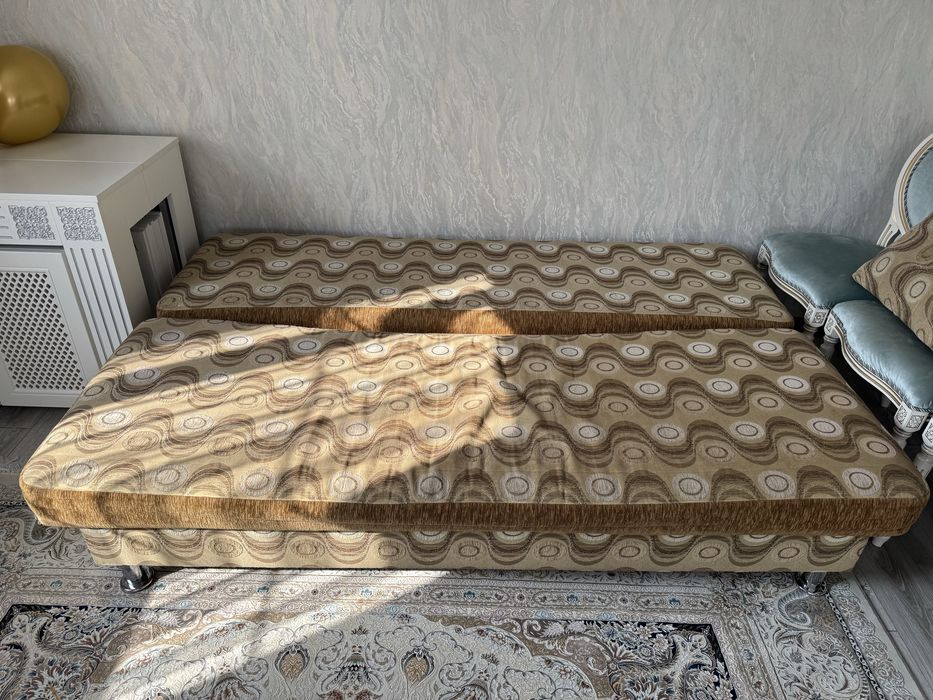 Продам раскладной диван такта